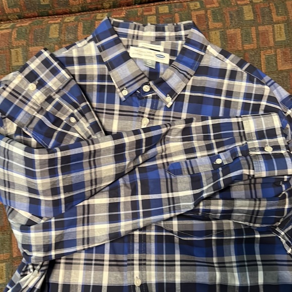 Men’s long sleeve button down shirt. Size XXL. - Picture 3 of 4